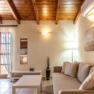 Katrina House Grecia