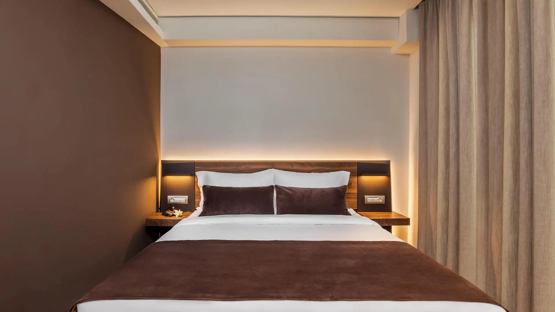 Imperial Plus Urban Smart Hotel Thessaloniki 4*,